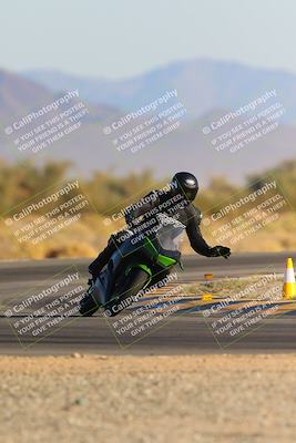 media/Dec-09-2023-SoCal Trackdays (Sat) [[76a8ac2686]]/Turn 15 Set 1 (230pm)/